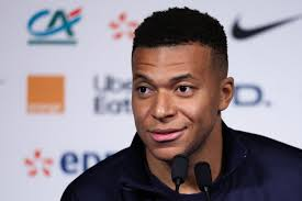 Mbapp — CLASSEMENT DES 30 JOUEURS NOMINÉS POUR LE BALLON D'OR 2026 ! option 16