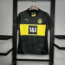 Camisas europeias da temporada 24/25 — option 33