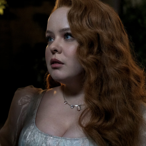 Penelope Bridgerton Ne Featherington Lady Whistledown — Tier Ranking of Bridgerton Characters option 56