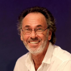 7e09021c Hugo Egon Balder Profilbild 600xauto — Deutsche Comedians option 13