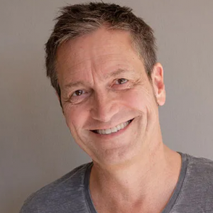 German Comedian Dieter Nuhrjpg Kopie — Deutsche Comedians option 27