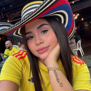 Colombian — girl types option 13