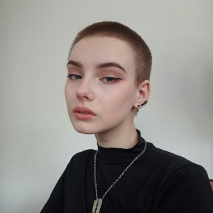 Skinhead — girl types option 36