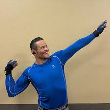 El Campeon — Every Fitness Influencer option 59