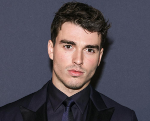 How Old Is Corey Mylchreest 1683189710 View 1 — Les plus beaux hommes option 39