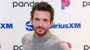 Jonathan Bailey — Les plus beaux hommes option 49