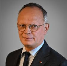 Images 7 — Politiques Français 2025 option 65