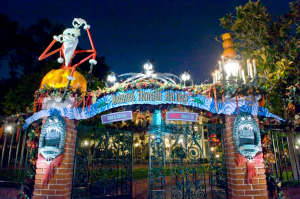 Haunted Mansion Holiday — All Disneyland Resort Attractions option 26