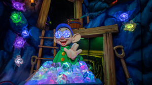 Snow Whites Enchanted Wish — All Disneyland Resort Attractions option 76