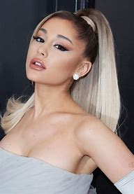 Aruanagrande — Female Celebrities option 3