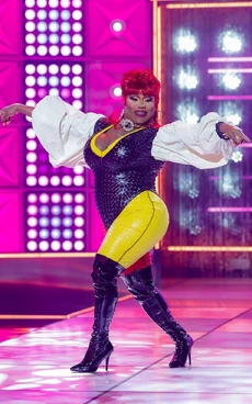 Zzzzz 1711503116mhi27yaimanle27paigedancingqueenlook — RuPaul's Drag Race Season 16 Runways Ranked option 132