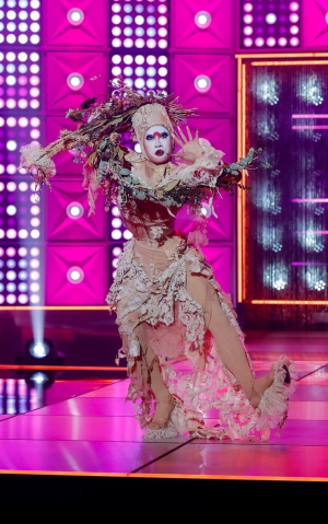 Zzzzz 1711503116nymphiawinddancingqueenlook — RuPaul's Drag Race Season 16 Runways Ranked option 134