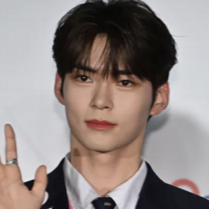 Zzzzz 1713514936891f0318a36c7c95a400292adcac00aa — my type kpop men (svt, nct, zb1, enha, bts, exo, etc) option 17