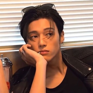 Zzzzz 1713587077b8f1a7c0f9415d6d66fef69cb765a4a5 — my type kpop men (svt, nct, zb1, enha, bts, exo, etc) option 88