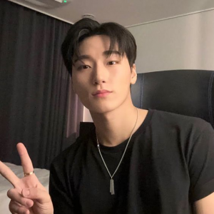Zzzzz 1713587077fabf8a1326c41f5904107eae22ae35c0 — my type kpop men (svt, nct, zb1, enha, bts, exo, etc) option 87