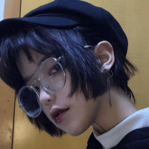 100 Women Haircuts — option 9