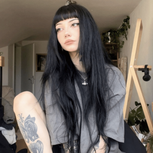 100 Women Haircuts — option 23