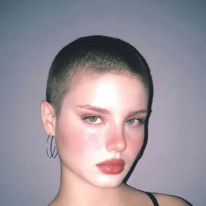 100 Women Haircuts — option 33