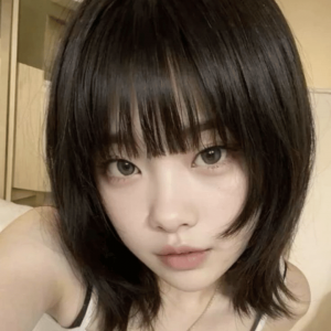 100 Women Haircuts — option 35