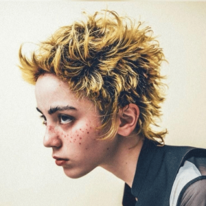 100 Women Haircuts — option 42