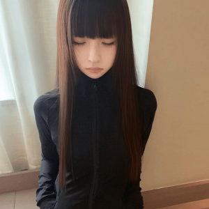 100 Women Haircuts — option 74