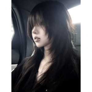 100 Women Haircuts — option 75