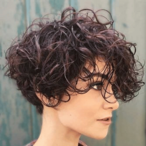 100 Women Haircuts — option 83