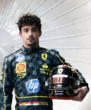 Zzzzz 1725095169img8693 — Ferrari F1 Race Suits 2019-2024 option 14