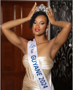 Miss Guyane — Miss France 2025 option 11