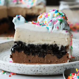 Ice Cream Cake — Cakes Tier List option 20