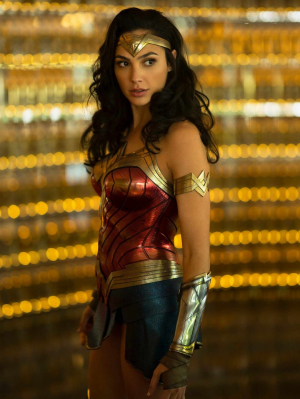 Zzzzz 1732723155all Actresses Who Have Played Wonder Woman In Live Action V0 V2r1exfdktcc1 — Live Action Superhero and Supervillains Suits/Designs option 86