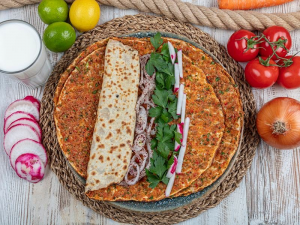 Antep Lahmacun 62940f8f A5a0 42b3 92b3 4176f0ed7199 — Türk Yemekleri Tierlist option 18
