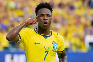 6a3f4fe44e72f — BALÓN DE ORO 2026 option 9