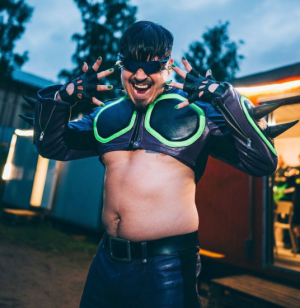 Zzzzz 1744385735nyttkuva 2025 04 11 183415 — Käärijä Outfits option 17
