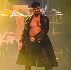 Zzzzz 1744398689nyttkuva 2025 04 11 221004 — Käärijä Outfits option 18