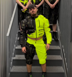 Zzzzz 1749707702nyttkuva 2025 06 12 084344 — Käärijä Outfits option 38