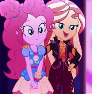 58b2ed85bf17e22a41e0defaddc686ed — Rate My Little Pony Ships (MLP and EG) option 2