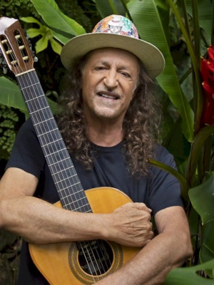 Alceu Valenca — Melhores cantores brasileiros option 2