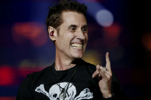 Dinho Ouro Preto — Melhores cantores brasileiros option 19