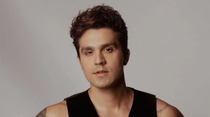 Luan Santana — Melhores cantores brasileiros option 47