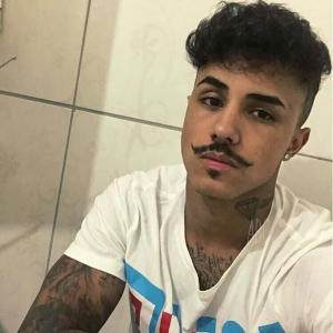 Mc Livinho — Melhores cantores brasileiros option 59