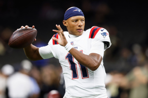 Zzzzz 1764275336img2624 — NFL QBs 2026-2027 option 52