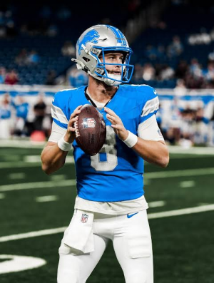 Zzzzz 1764275939img2630 — NFL QBs 2026-2027 option 59
