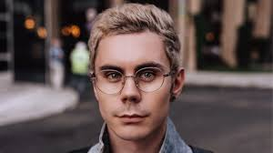 Glasses — meme 2025 option 43
