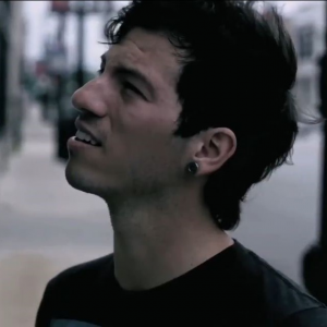 3adff6fff313da8044bdbb556dae37ae — josh dun hairstyle tier list option 5