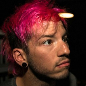 Tumblro3s726bax11v9aisko6500 — josh dun hairstyle tier list option 17