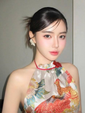 Nghệ sĩ trong lĩnh vực âm nhạc ( Vietnamese ) — option 61