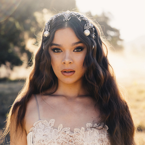 Hailee Steinfeld — Pop Girls in 2026 option 44