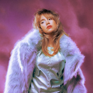 Suki Waterhouse — Pop Girls in 2026 option 111
