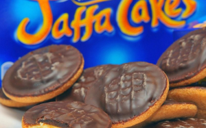 Jaffa Cakes — British foods option 36